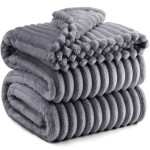 Gruby Koc 300g - zdobiony wytłaczanym wzorem - efekt 3D 200x220cm GRAFITOWY - 1 Gruby Koc 300g - zdobiony wytłaczanym wzorem - efekt 3D 200x220cm GRAFITOWY - 1