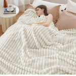 Gruby Koc 300g - zdobiony wytłaczanym wzorem z efektem 3D 200x220cm Kremowy - 11 Gruby Koc 300g - zdobiony wytłaczanym wzorem z efektem 3D 200x220cm Kremowy - 11